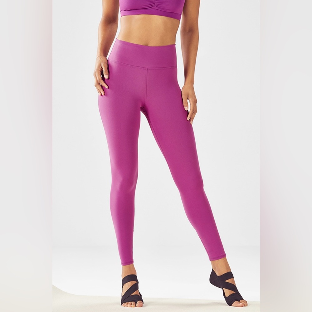 Fabletics Define PowerHold® High-Waisted 7/8 Legging Size Small Rosewood